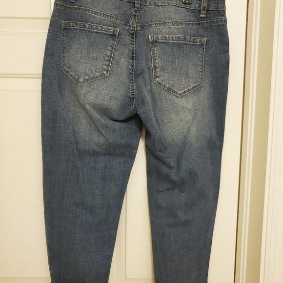Capri Jeans Size 8 - Picture 3 of 4